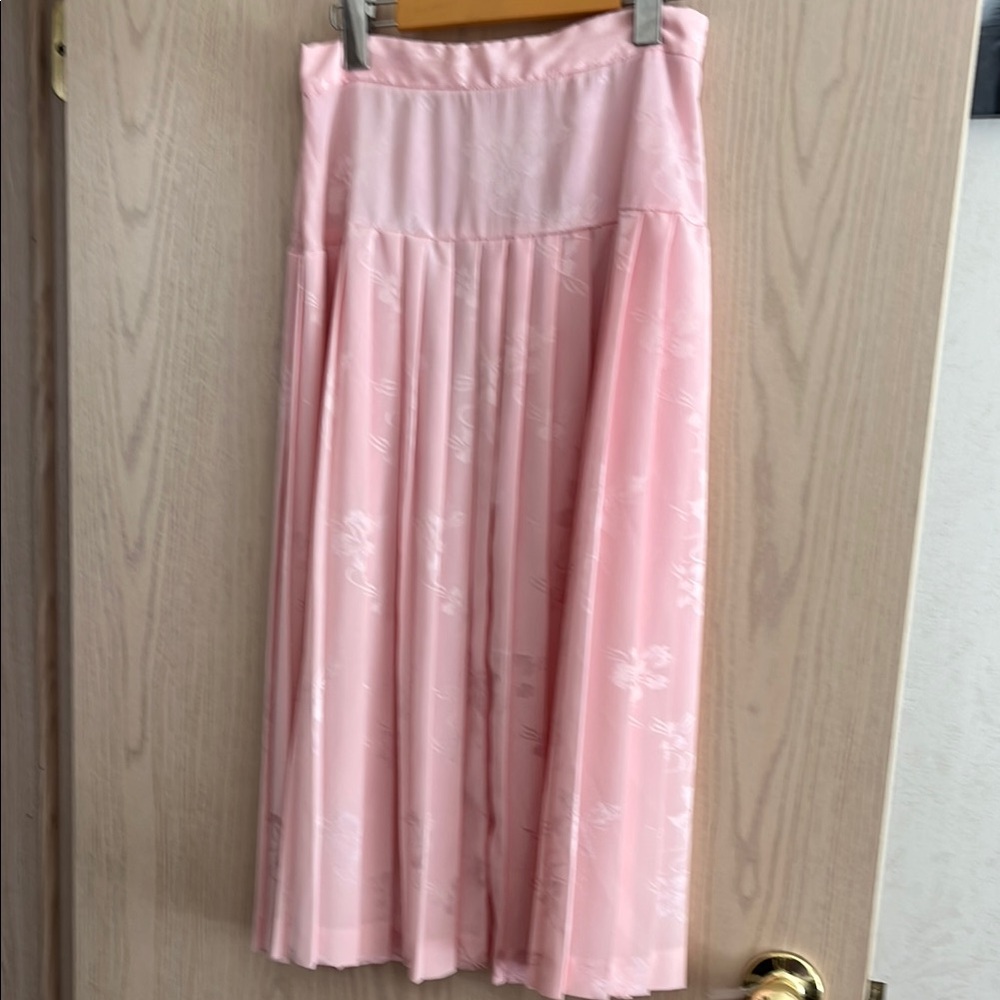 Elegant Pink Midi Skirt